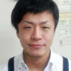 遠田（サブマネージャー）：遅番で頑張っています！是非一緒に麻雀しましょう。